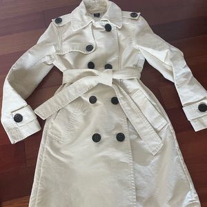 Knee-length trench coat